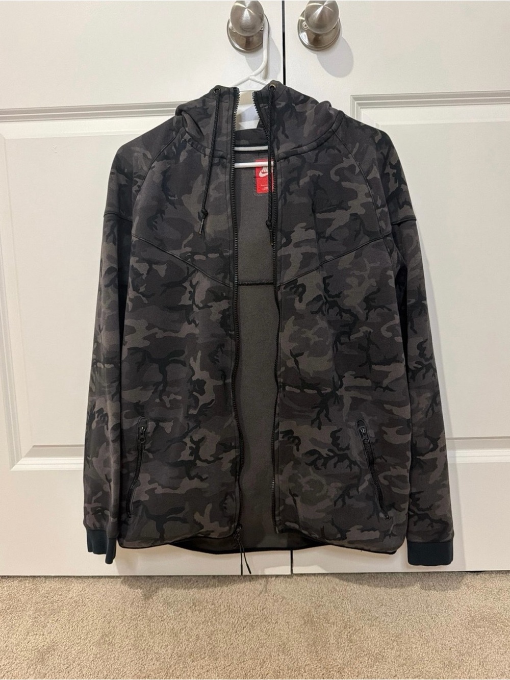 Nike Men's Dark Gray Black Camo Full-Zip Hoodie Jacket
